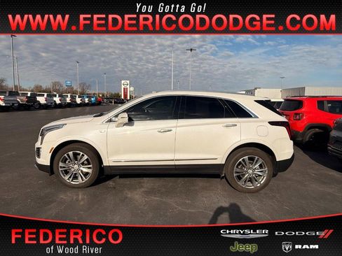 Used 2024 Cadillac XT5 Premium Luxury image 1
