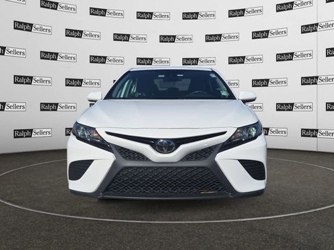 Used 2019 Toyota Camry SE image 8