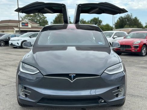 Used 2016 Tesla Model X 90D AWD/4WD image 3