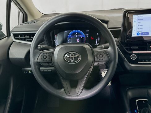 Used 2026 Toyota Corolla LE image 18
