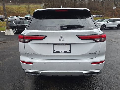 New 2025 Mitsubishi Outlander SE image 5