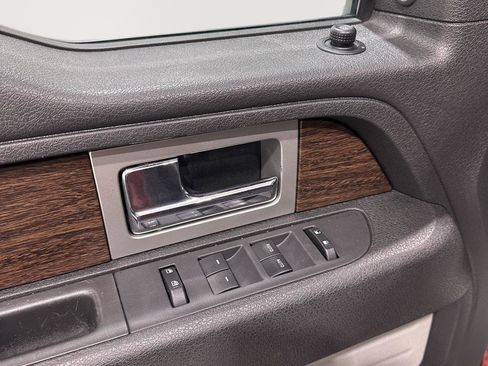 Used 2014 Ford F150 Lariat w/ Lariat Chrome Package AWD/4WD image 17