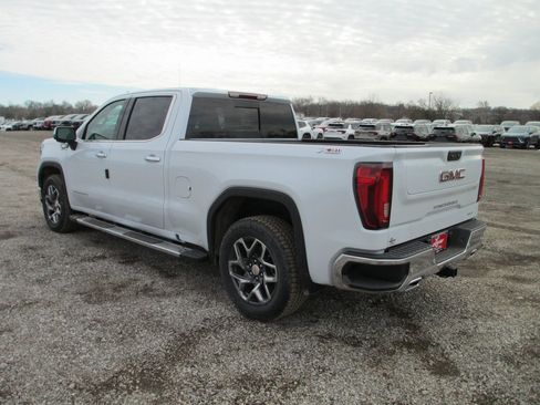 New 2026 GMC Sierra 1500 SLT w/ SLT Premium Plus Package image 8