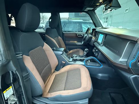 Certified 2022 Ford Bronco Outer Banks image 16