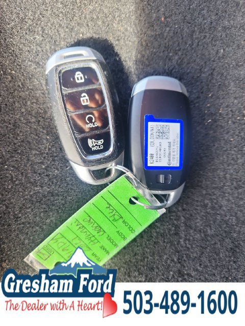 Used 2021 Hyundai Venue FWD image 35