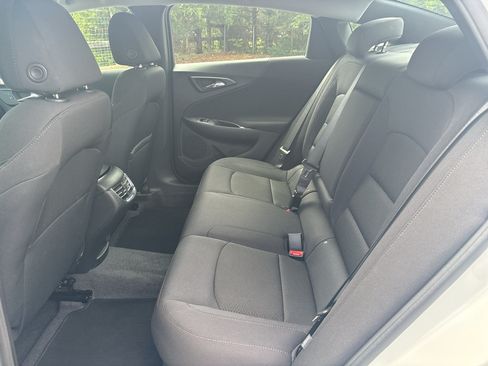 Used 2023 Chevrolet Malibu LT FWD image 28