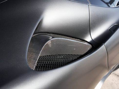 Used 2022 Ferrari SF90 Stradale image 15