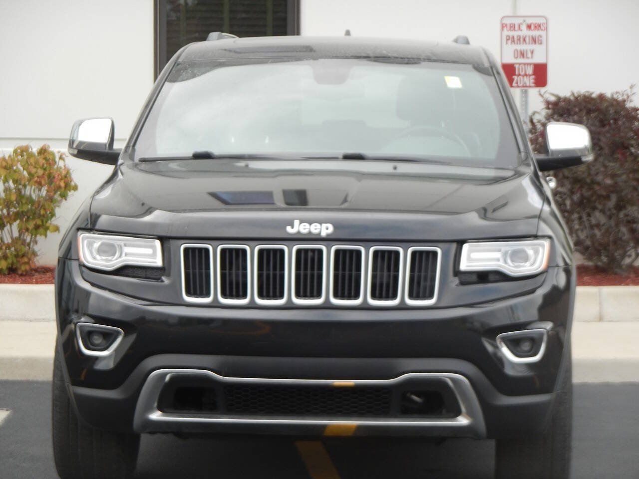 Used 2015 Jeep Grand Cherokee Limited w/ Luxury Group II AWD/4WD image 9