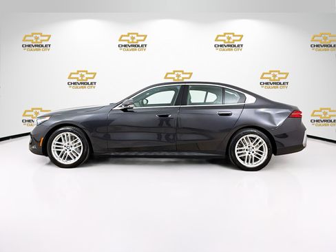 Used 2024 BMW 530i RWD image 5