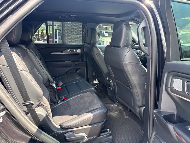Used 2025 Ford Explorer ST AWD/4WD image 13