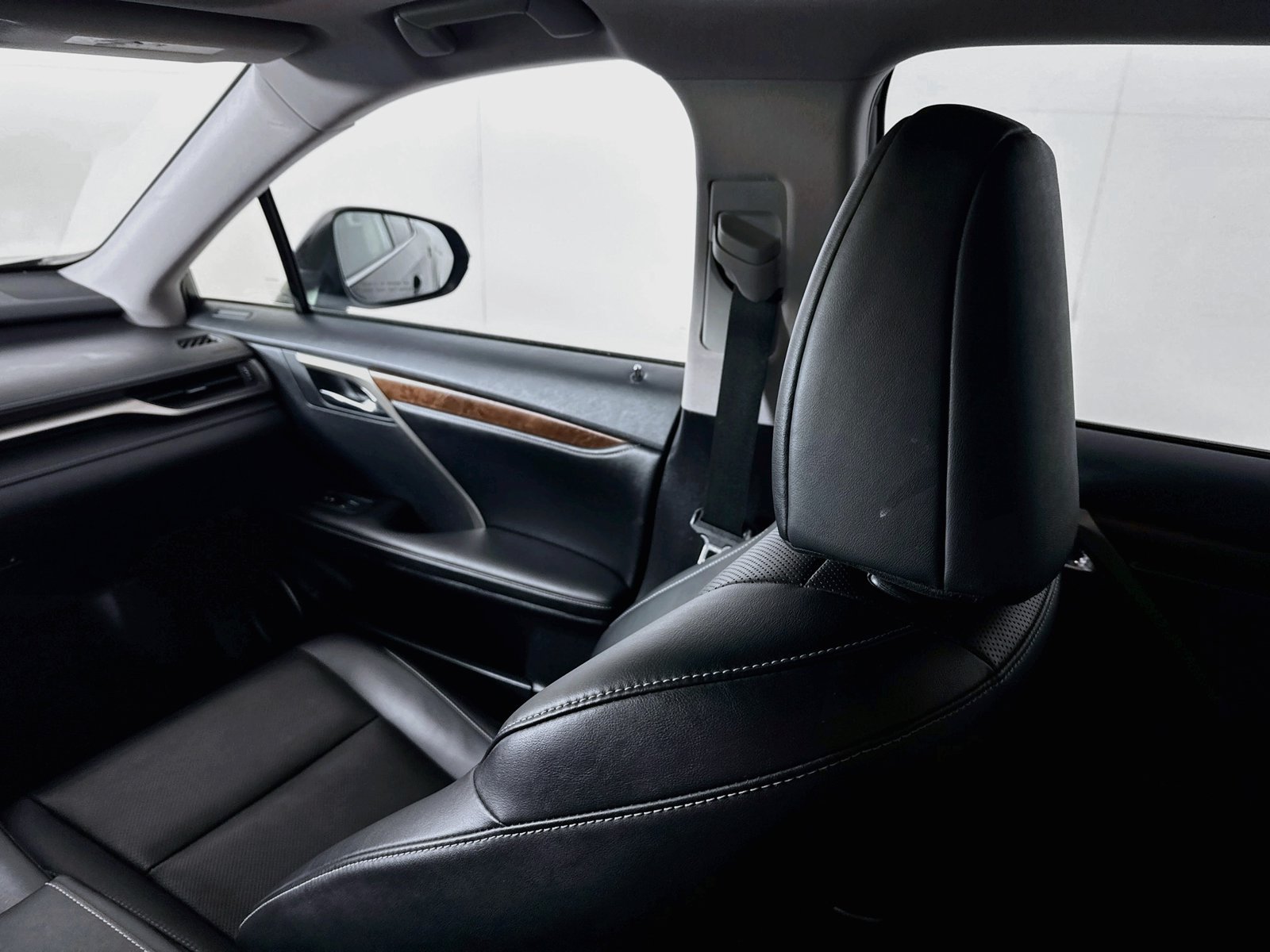 Used 2021 Lexus RX 450hL AWD w/ Premium Package image 21