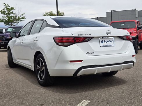 Used 2024 Nissan Sentra SV FWD image 3