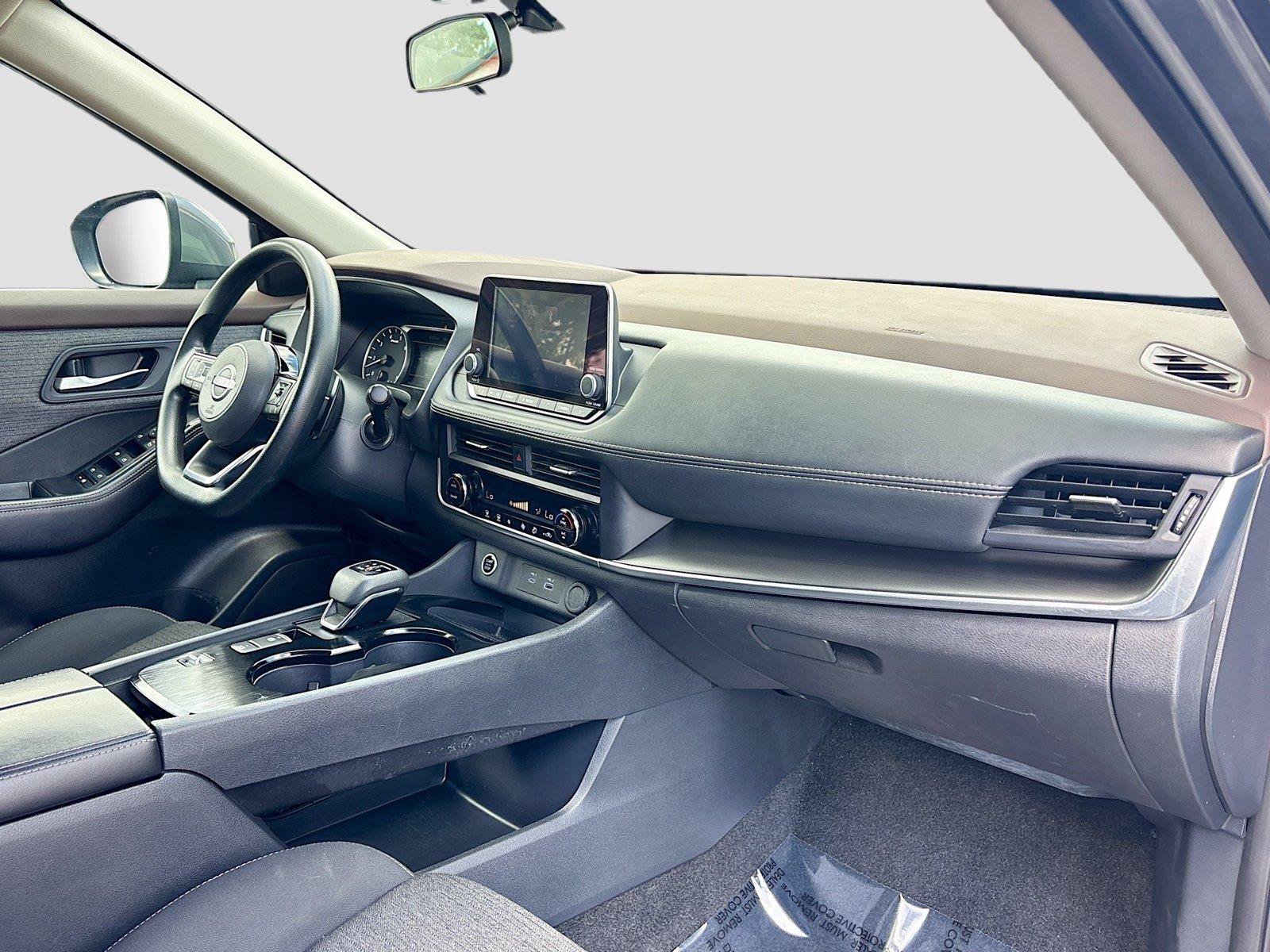 Used 2023 Nissan Rogue SV FWD image 27