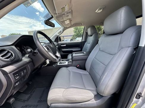 Used 2015 Toyota Tundra SR5 w/ SR5 Upgrade Package RWD image 27