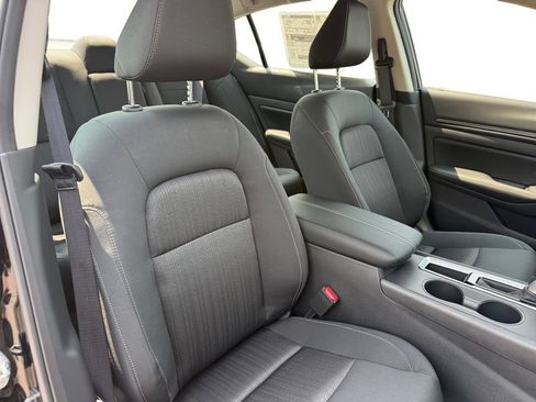 New 2026 Nissan Altima 2.5 SV FWD image 15