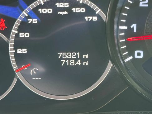 Used 2019 Porsche Cayenne AWD/4WD image 31