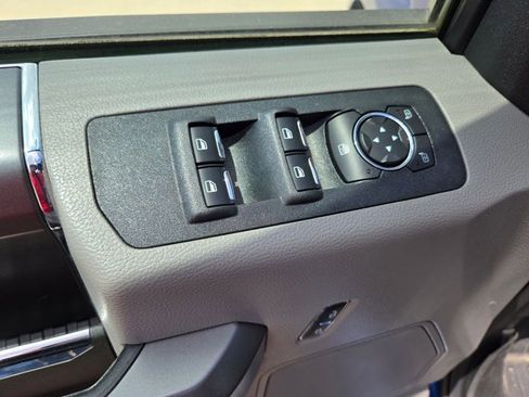 Used 2018 Ford F150 XLT w/ Equipment Group 302A Luxury AWD/4WD image 12