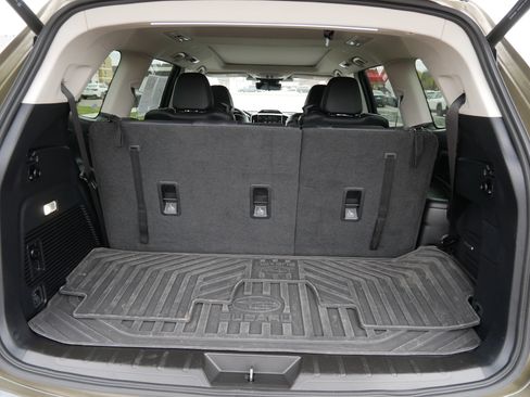 Certified 2025 Subaru Ascent Touring w/ Popular Package #2 AWD/4WD image 18