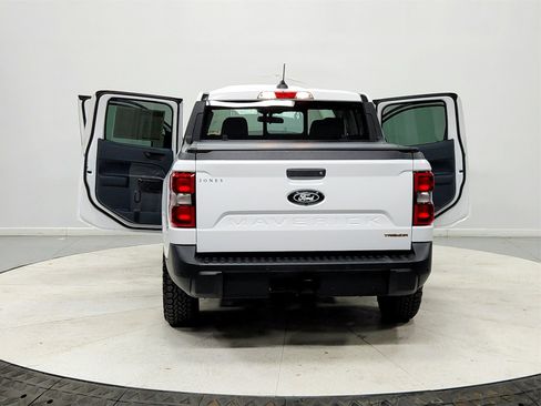 Used 2025 Ford Maverick Tremor image 14