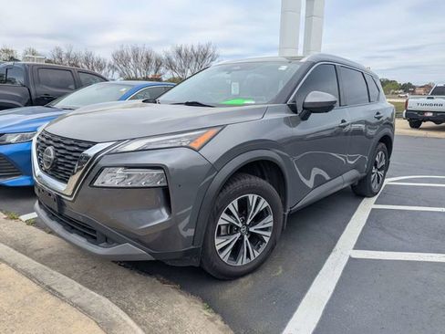 Used 2021 Nissan Rogue SV w/ Premium Package image 5