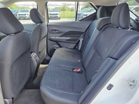 Used 2023 Nissan Kicks SV FWD image 17