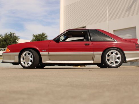 Used 1989 Ford Mustang GT RWD image 7