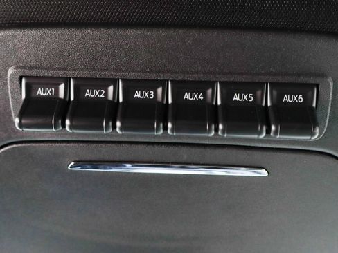 Used 2025 Ford F150 Raptor AWD/4WD image 37