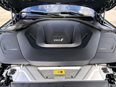 Used 2023 BMW i4 eDrive35 w/ Premium Package image 32