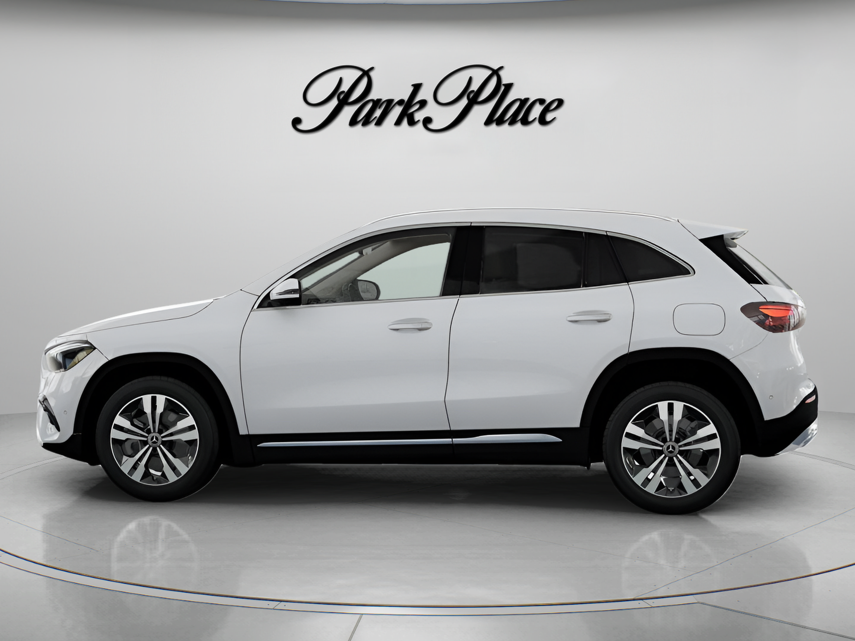 Used 2026 Mercedes-Benz GLA 250 image 8