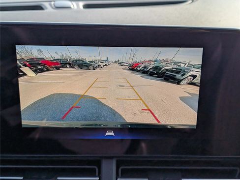 New 2026 Chevrolet Trax LT w/ Sunroof Package image 23