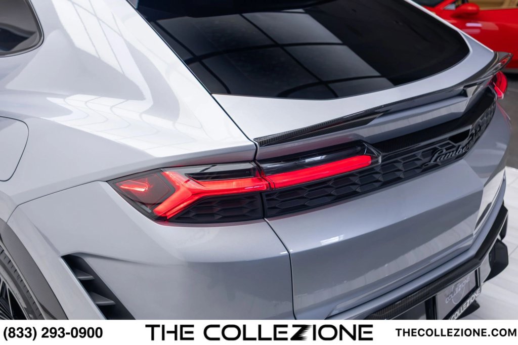 Used 2026 Lamborghini Urus SE AWD/4WD image 24