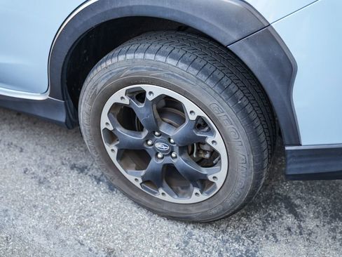 Used 2023 Subaru Crosstrek 2.0i Premium image 9