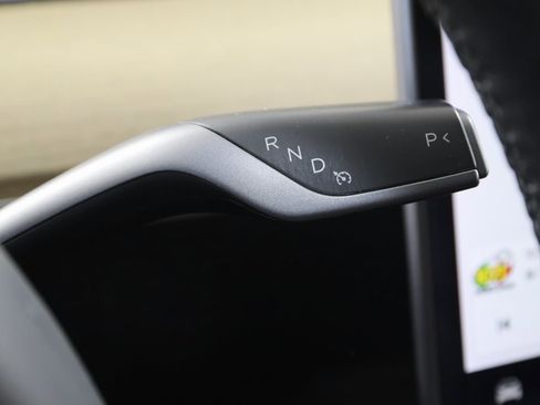 Used 2021 Tesla Model Y Long Range image 7