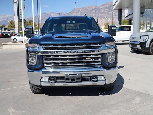 Used 2020 Chevrolet Silverado 3500 LTZ w/ LTZ Convenience Package image 9