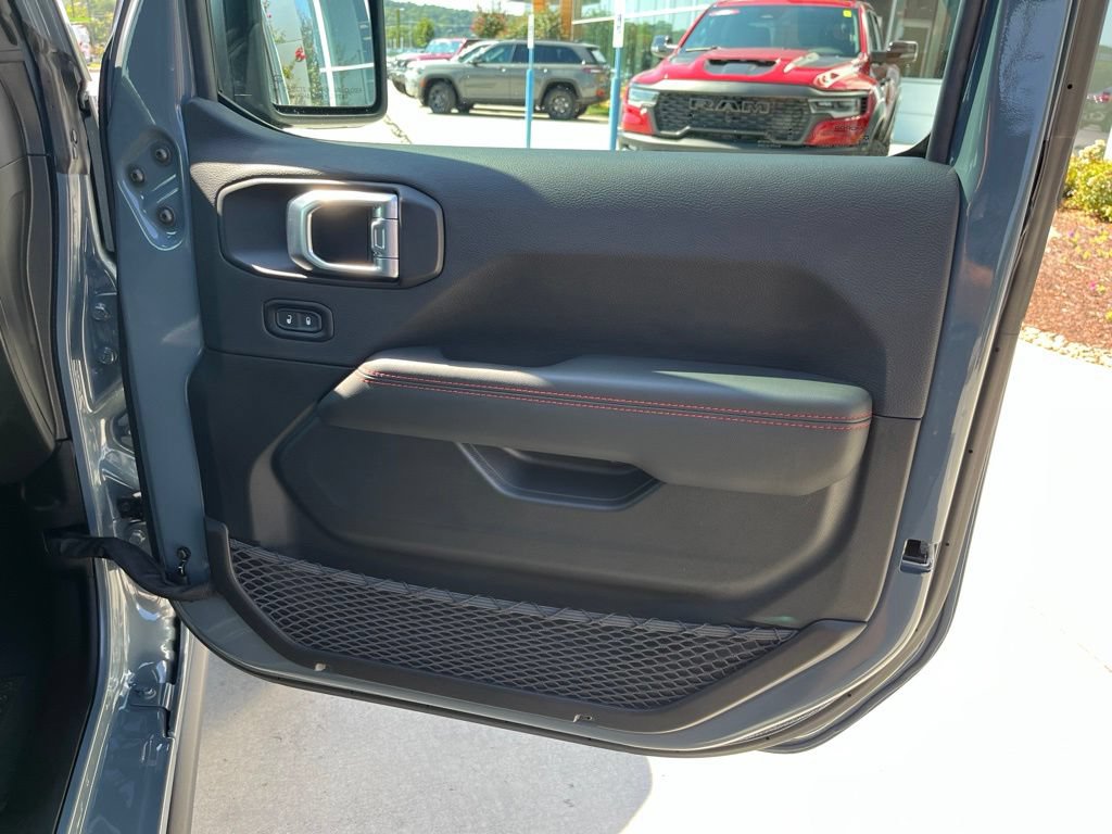 Used 2026 Jeep Gladiator Rubicon AWD/4WD image 30