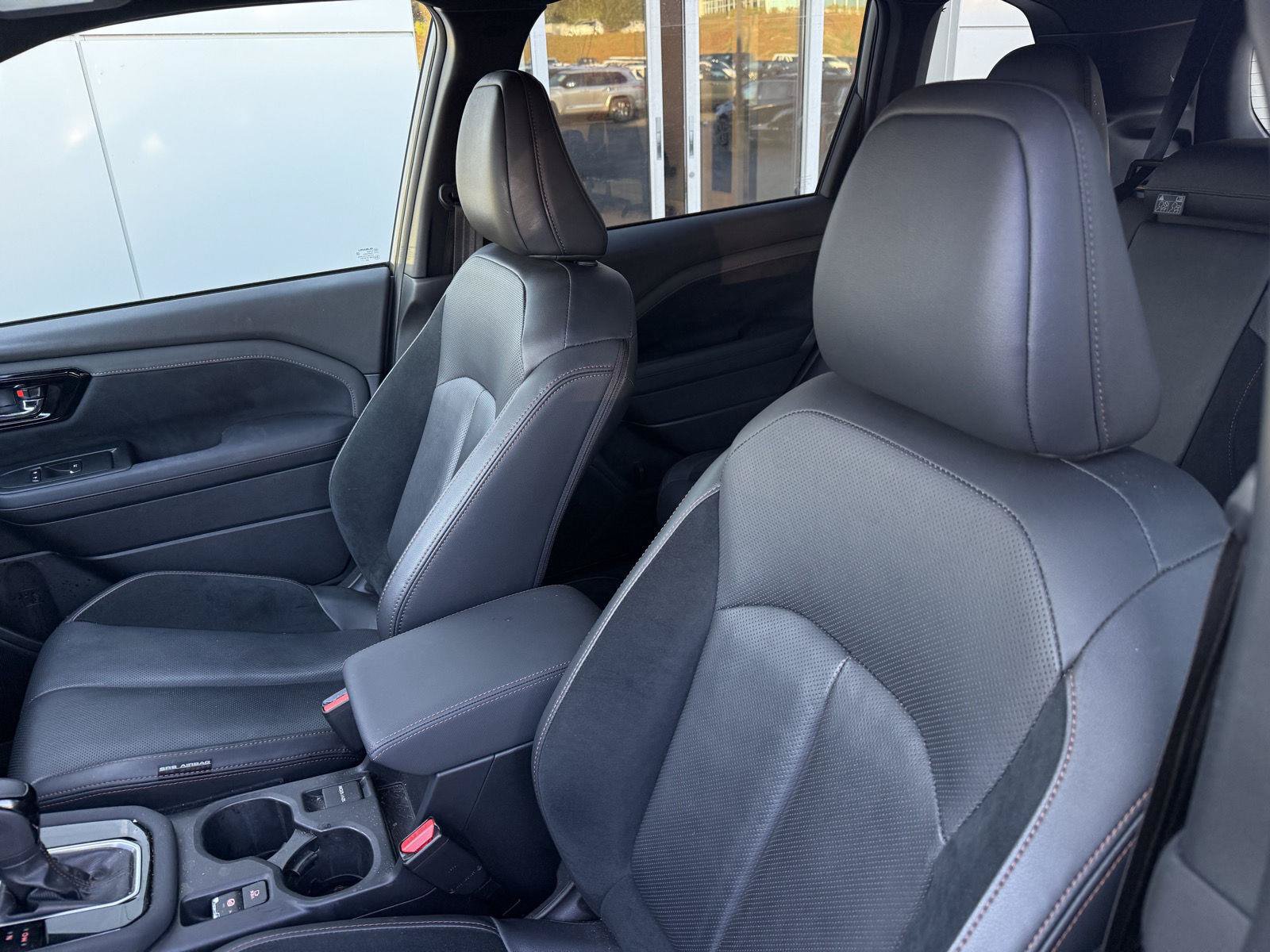 Used 2025 Subaru Forester Touring w/ Popular Package - Touring AWD/4WD image 11