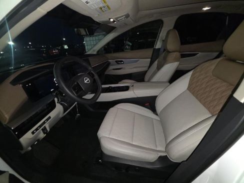 Used 2026 Nissan Murano Platinum w/ Cargo Package AWD/4WD image 3