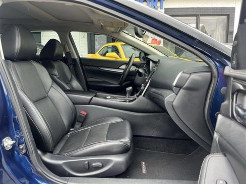 Used 2017 Nissan Maxima 3.5 SL FWD image 10