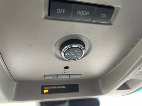 Used 2015 Chevrolet Tahoe LT AWD/4WD image 44