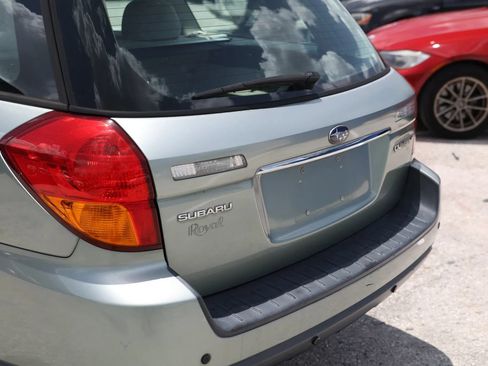 Used 2006 Subaru Outback 2.5i Special Edition AWD/4WD image 3
