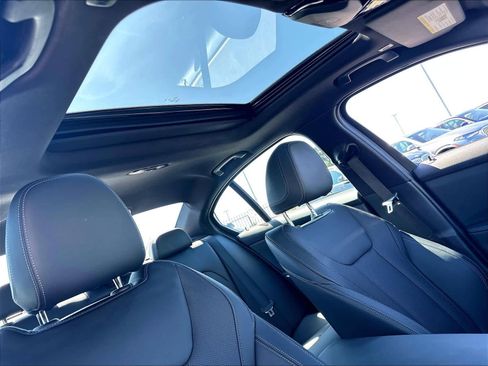 Used 2026 BMW 330i Sedan RWD image 28
