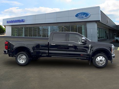 Used 2023 Ford F450 King Ranch w/ Chrome Package image 4