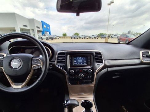 Used 2014 Jeep Grand Cherokee Laredo w/ Quick Order Package 23E AWD/4WD image 16