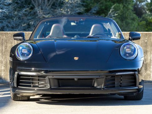 Certified 2021 Porsche 911 Targa 4S image 8