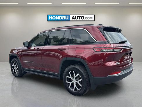Used 2024 Jeep Grand Cherokee Limited w/ Luxury Tech Group II AWD/4WD image 3