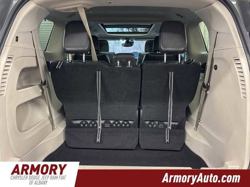 Used 2023 Chrysler Pacifica Limited image 31