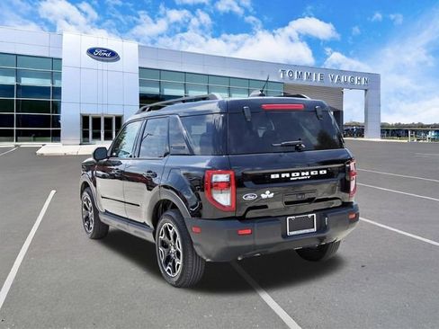 Used 2025 Ford Bronco Sport Outer Banks w/ Outer Banks Tech Package+ AWD/4WD image 2
