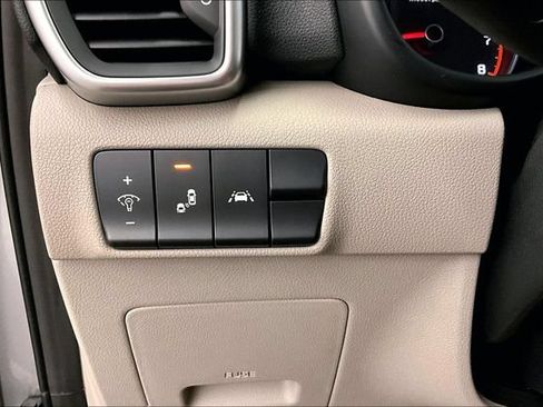 Used 2022 Kia Sportage Nightfall Edition FWD image 36