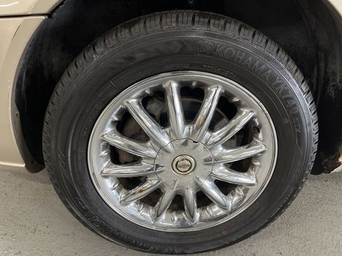 Used 2002 Chrysler Sebring Limited image 4