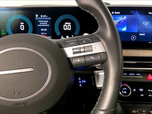 Used 2025 Hyundai Sonata SEL FWD image 19